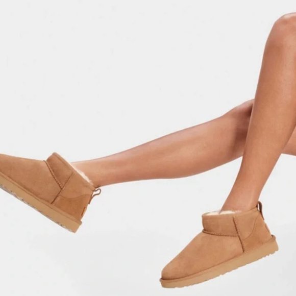 NWT UGG ULTRA MINI CLASSIC BOOTS Shoes - Picture 3 of 15